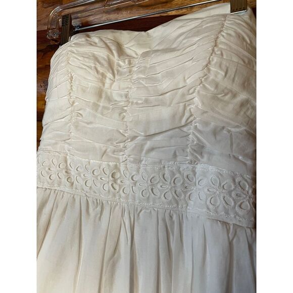 NWT White Strapless Dress by Sequin Hearts Jr Size‎ 5 - Picture 4 of 7